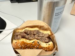 -麦当劳(展览馆店)