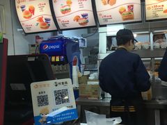 -华莱士·全鸡汉堡(艳粉店)