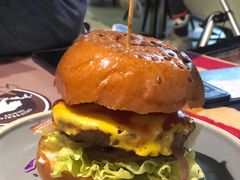 牛肉培根汉堡-遇见西木美式餐厅(体育路店)