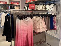 -H&M(鹏欣水游城店)