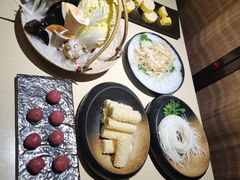 -余欢领鲜火锅(新街口店)