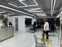-宫铭烫发染发接发店