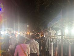 -吴山路夜市