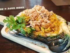 -Chom Cafe and Restaurant