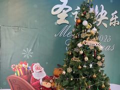 -宝利来国际大酒店-凤凰阁旋转餐厅