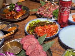 -明洞阿姨·韩式酱蟹烤肉·创意料理(三元桥店)