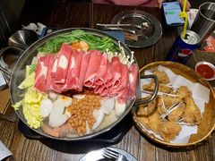 部队锅-MI WU FACTORY米屋美食工厂餐厅(绿地店)