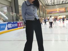 -冰堡国际溜冰场(观澜湖新城MHMALL店)