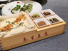 -连鹭海鲜·海肠捞饭·海胆饭(星海店)