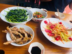 -琥珀老六龙虾(四里河店)