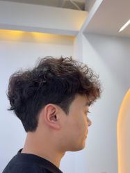 -V7 HAIR SALON