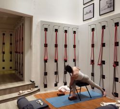 -成都阿难陀艾扬格瑜伽中心