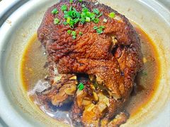 -老码头黑皮肘子锅包肉(赣水路店)