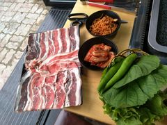 -小黑猪石板烤肉(皇冠花园店)