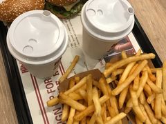 -The Habit Burger Grill 哈比特汉堡(复兴soho店)