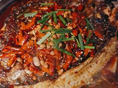 -鸣记脆皮烤鱼·海鲜烤鱼(三八广场店)