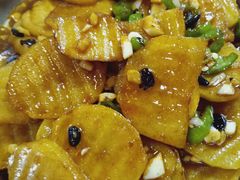 -洞庭土菜小炒馆(易发广场店)