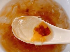 -鸿浩扒猪脚米线