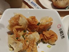 -小杨生煎(金山百联购物中心3楼店)