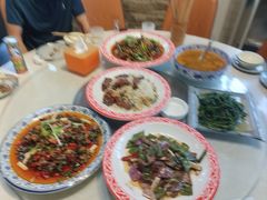 -牟记江湖重庆地标特色菜鱼蛋海鲜羊蝎子(巴南区黑金冠十多年好店)