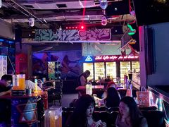 -UP嘻哈酒吧(粉巢店)
