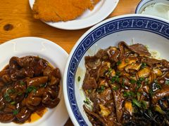 蛤蜊猪肝辣肉面-沪西老弄堂面馆(定西路店)