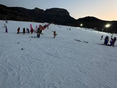 -济南卧虎山滑雪场