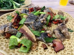 蕨粑炒腊肉-古城苗家土菜馆(河景餐厅店)