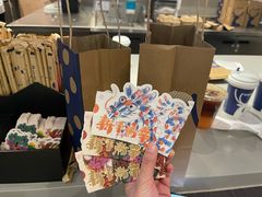 -瑞幸咖啡(外滩SOHO店)