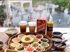 -包整·丝娃娃(一览甲秀楼风景店)