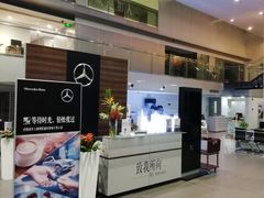 -奔驰上海利星(七宝店)
