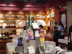 -西西弗书店&矢量咖啡(壹方购物中心店)