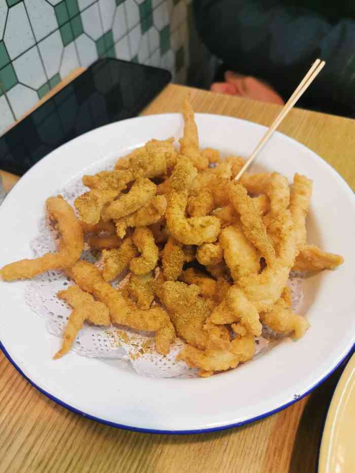 柴爿巷(复兴中路店)-"今天特别想吃这家,远处走过来就排了几个了.