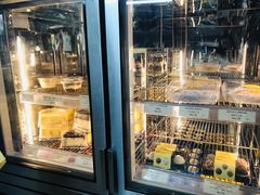 面包甜点陈列柜-安德鲁饼店(总店)