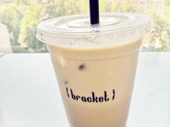 -Bracket Coffee(工体店)