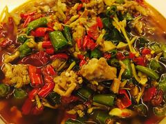 -兔行天下-鸿鹤鲜锅兔(中海国际店)