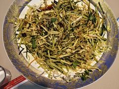 -老码头黑皮肘子锅包肉(赣水路店)