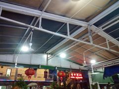 -四川小胡子海鲜(丁村万人海鲜广场店)