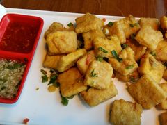 炸臭豆腐-95号酱骨·一块豆腐(展春园西路店)