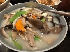 平菇豆腐浸丝瓜-三亚亚龙湾瑞吉酒店·铭轩中餐厅Mingxuan·海南菜·粤菜