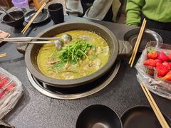 -灶知轩湘西石锅鱼(万佳广场店)