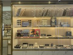 -世纪大明眼镜·林德伯格·蔡司官方授权店(武昌旗舰店)
