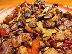 辣子鸡-柴窝堡22号辣子鸡·传承新疆菜