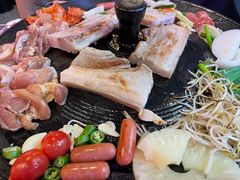 -豚豚家돈돈가韩国锅盖烤肉(新北万达店)