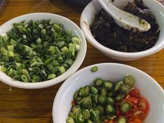 -颜氏双江清水鱼一养身火锅(磁器口店)