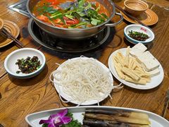 -亮欢寨(凯里总店)