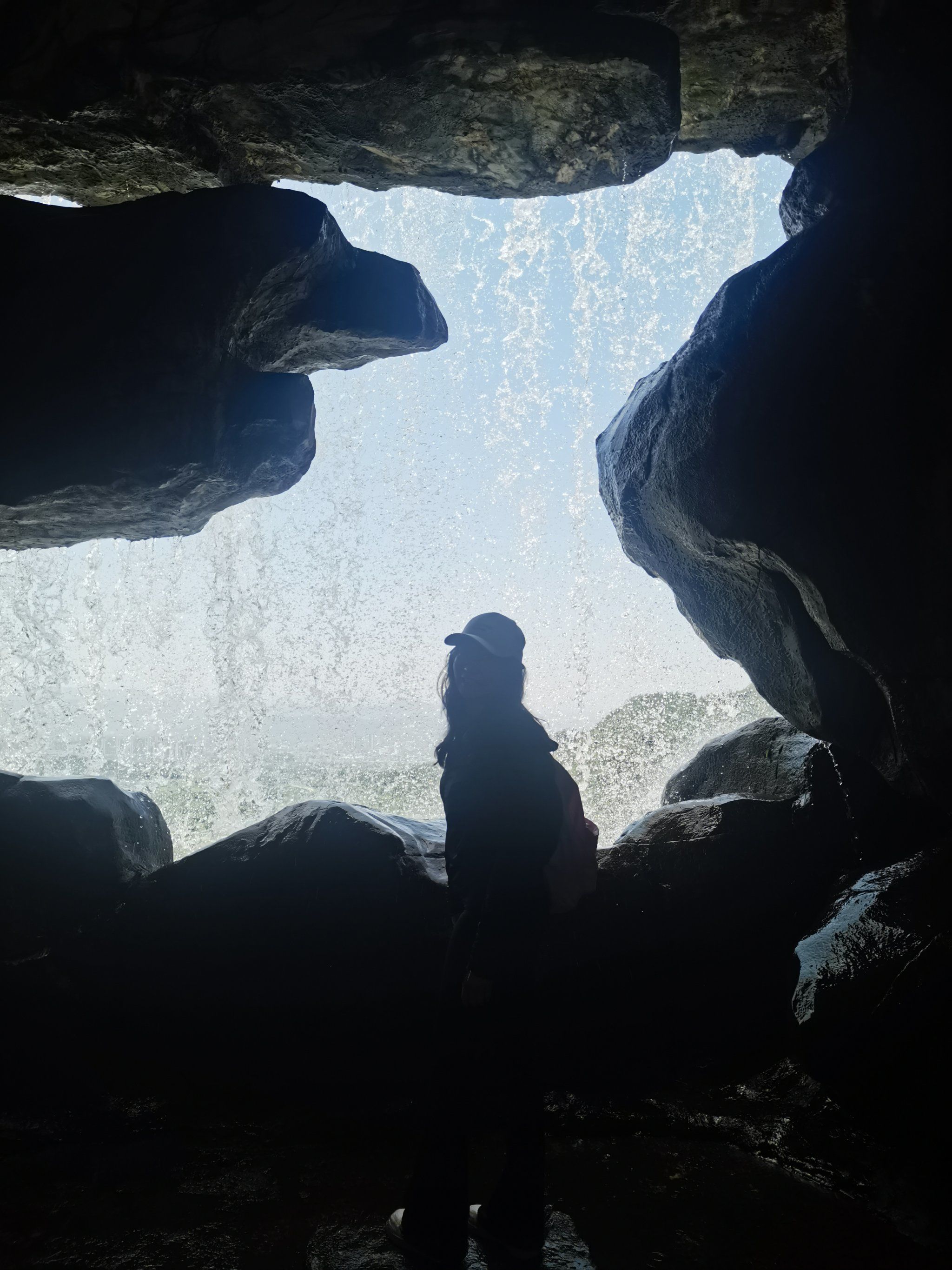 天台山里水帘洞