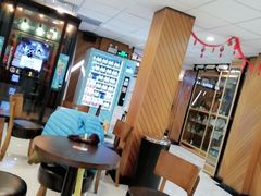 -大光明丽星VIP影城(昌里路杜比全景声店)