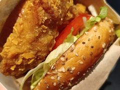 麦麦咔滋脆鸡腿堡-麦当劳(番禺信联大厦店)
