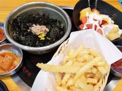 -肥肥虾庄·金牌油焖大虾(杨园滨江时代walk店)